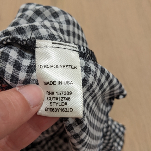 Checked Blouse with bow - Picture 5 of 6